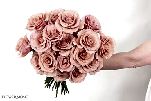 The Ultimate Guide to Creating Stunning DIY  Rose Bouquets for Your Wedding