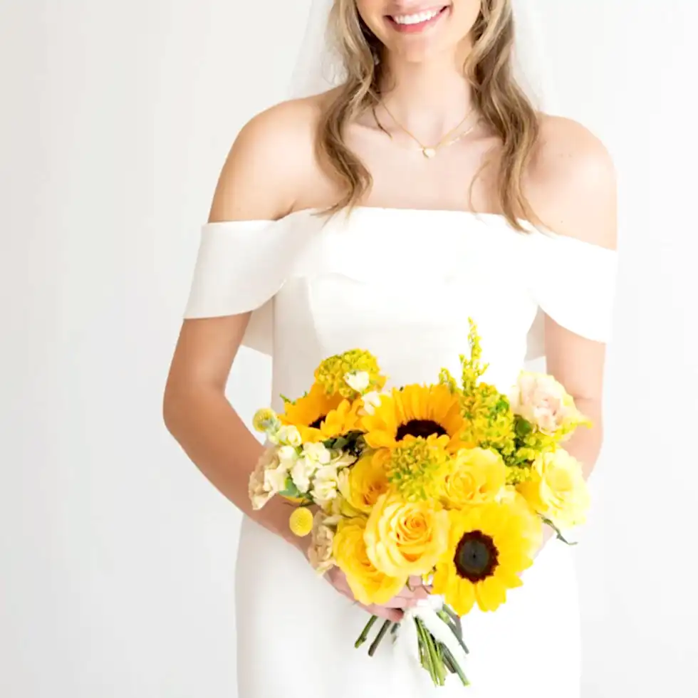 yellow bridal bouquet 