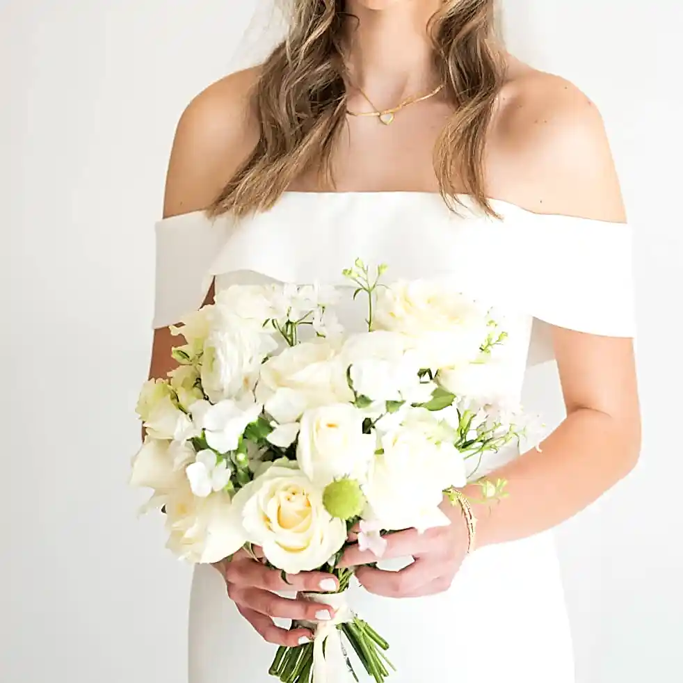 white linen premade bridal bouquet