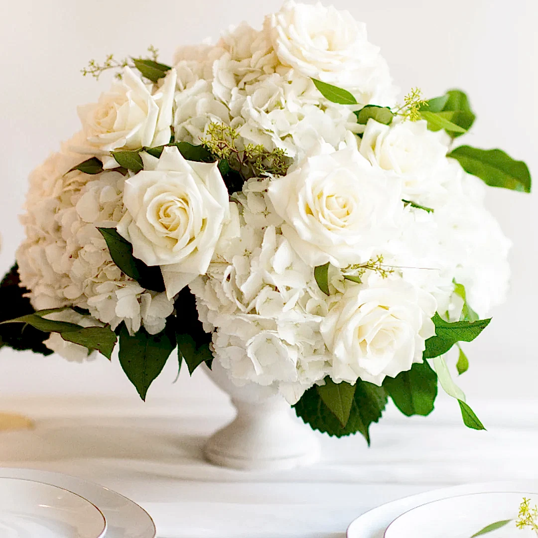 hydrangea centerpiece, Flower Moxie, DIY Wedding Flowers, How to make a centerpiece